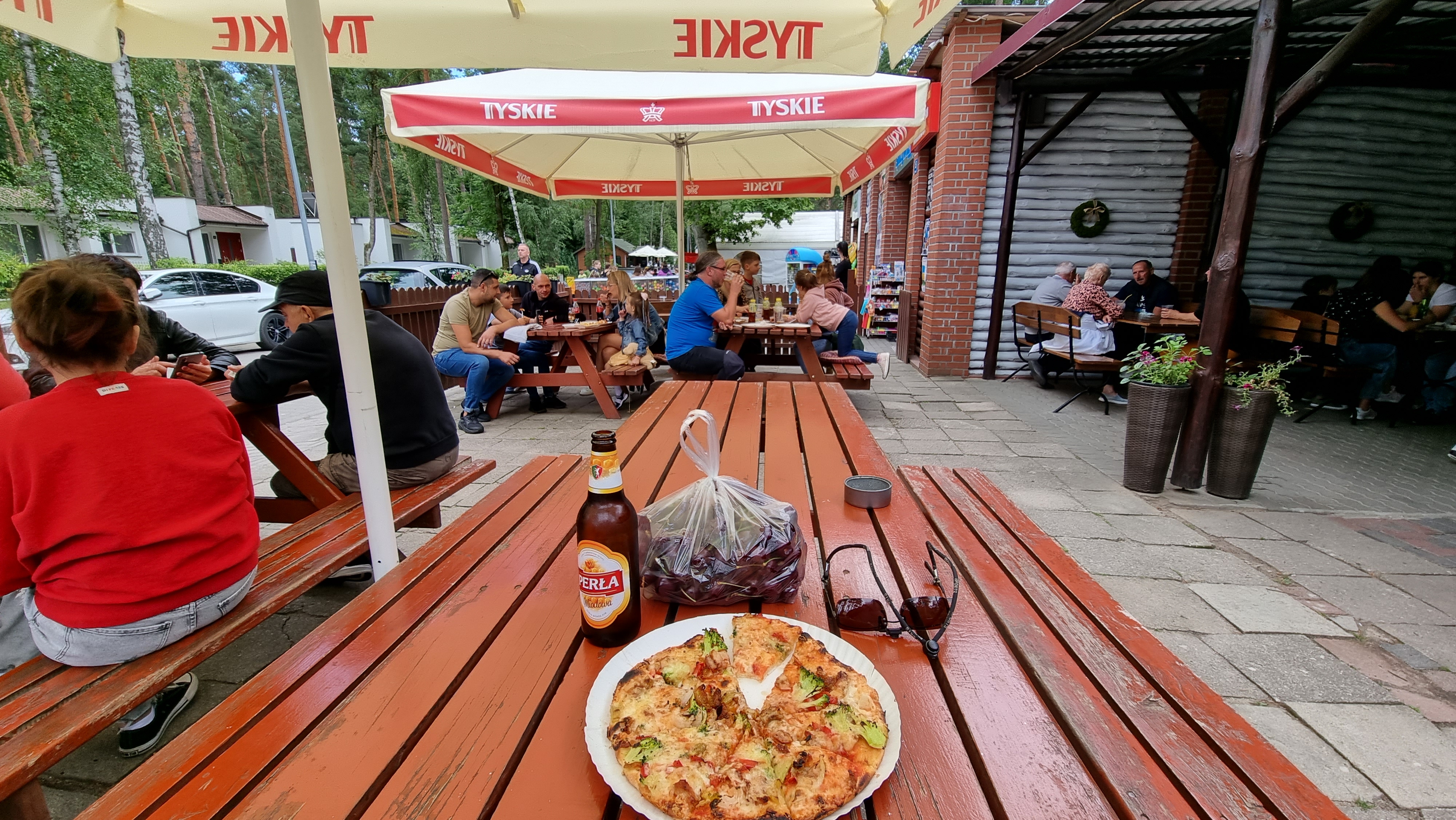 Pasaż w lesie